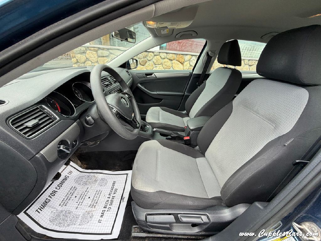 2017 Volkswagen Jetta Image 23