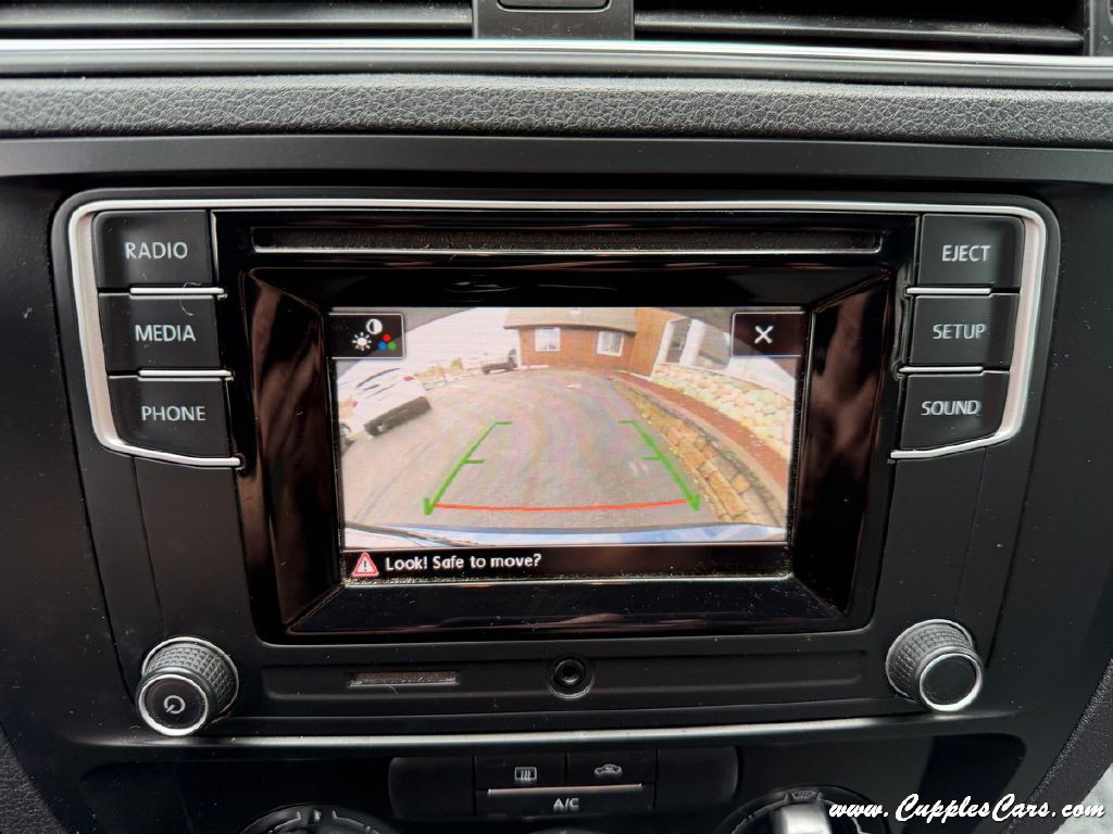 2017 Volkswagen Jetta Image 25