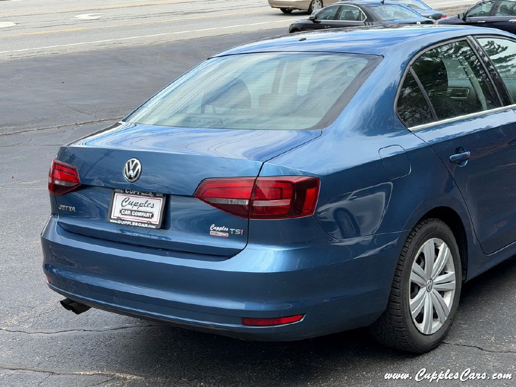 2017 Volkswagen Jetta Image 37