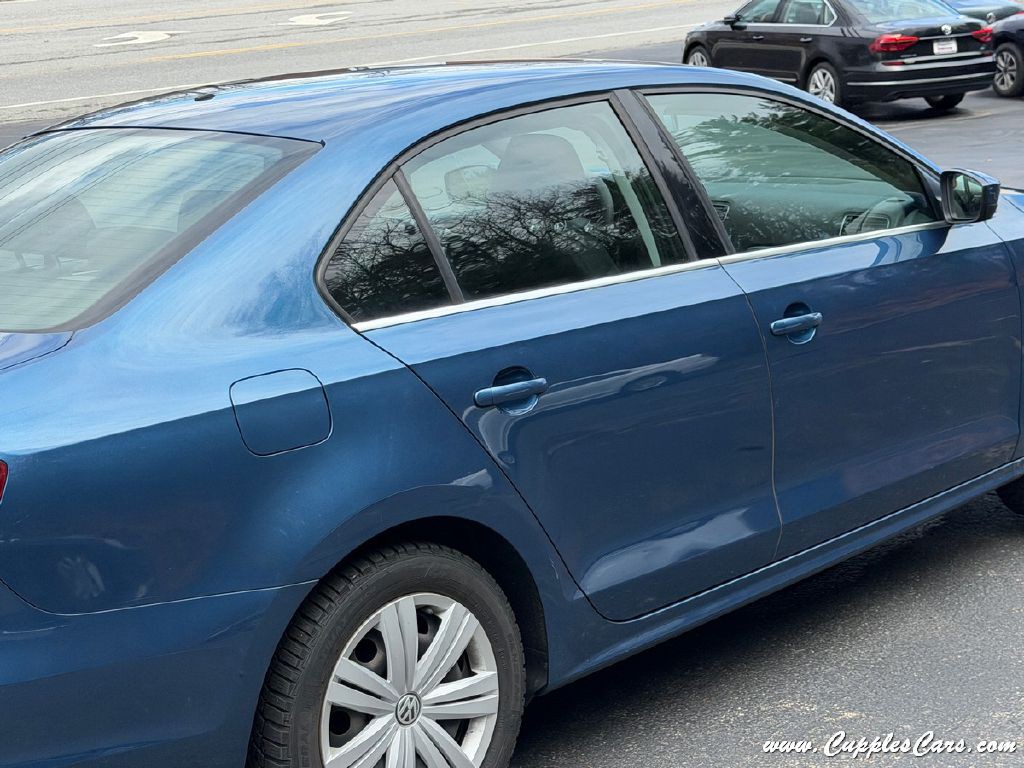 2017 Volkswagen Jetta Image 38