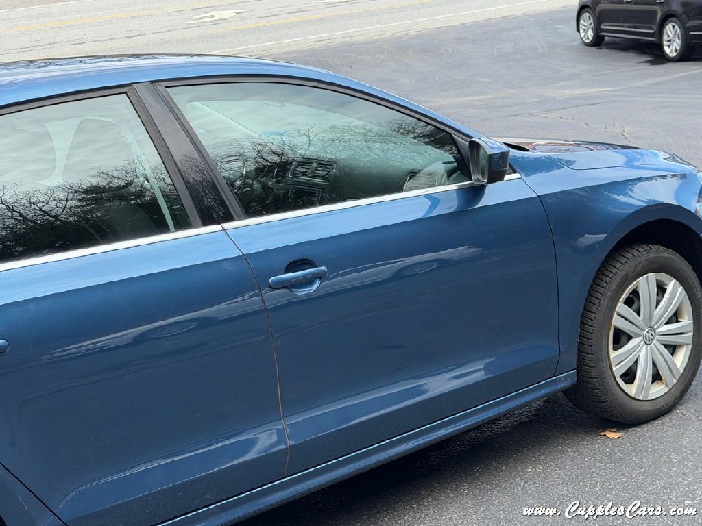 2017 Volkswagen Jetta Image 39