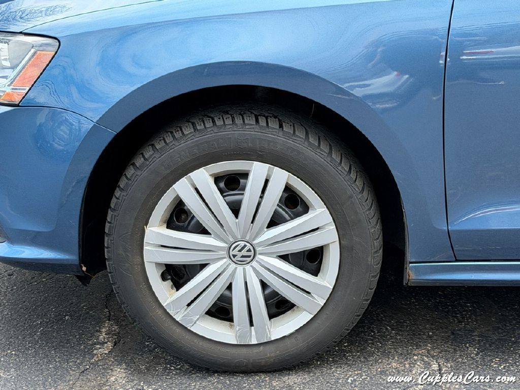 2017 Volkswagen Jetta Image 44