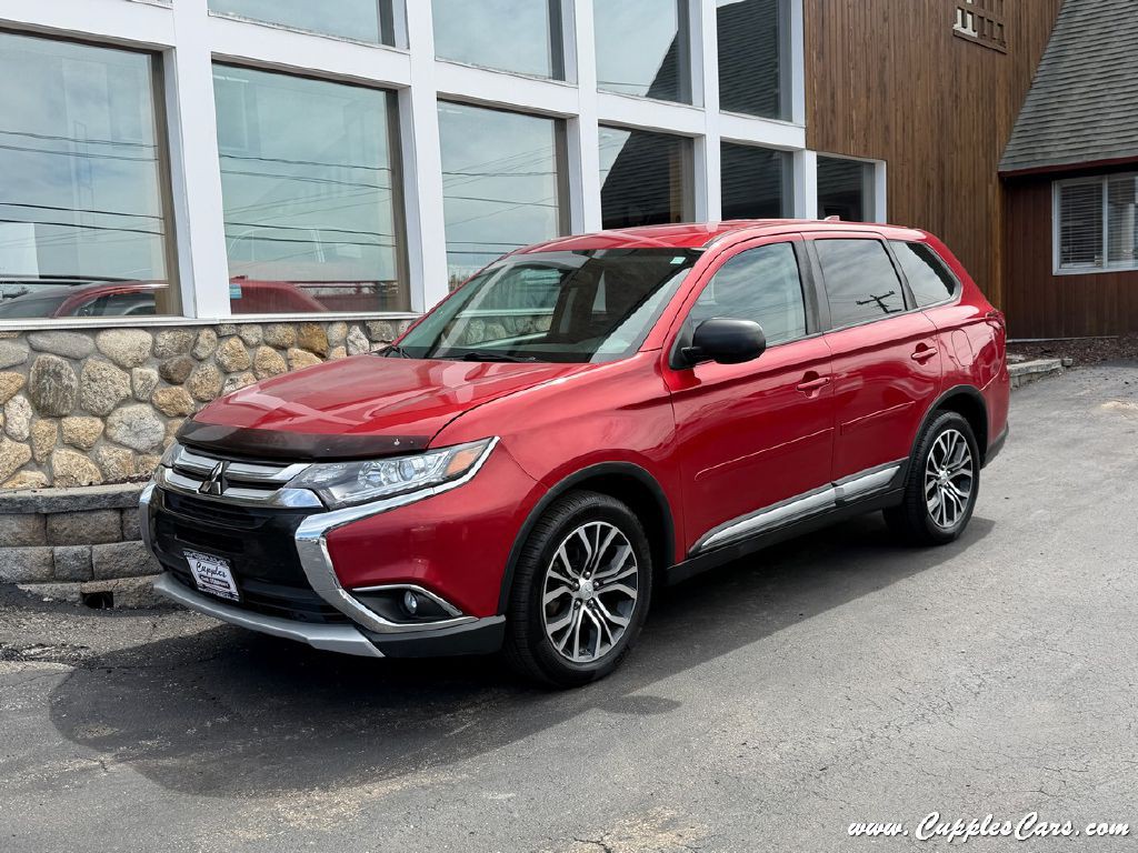 2017 Mitsubishi Outlander Image 1