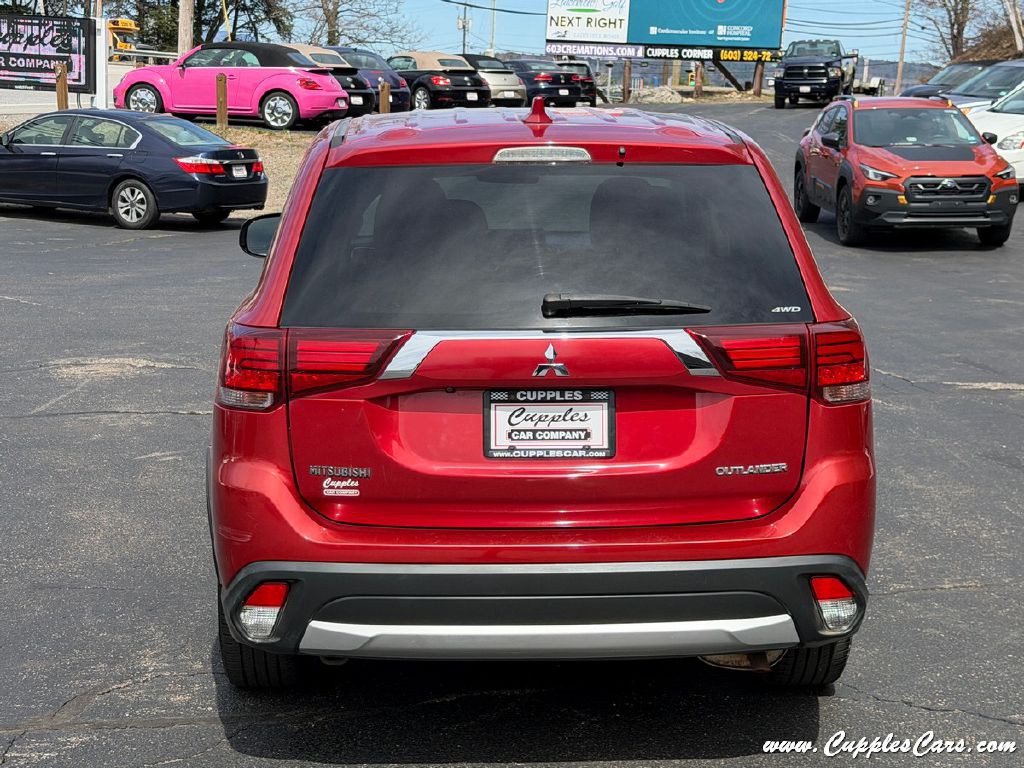 2017 Mitsubishi Outlander Image 46