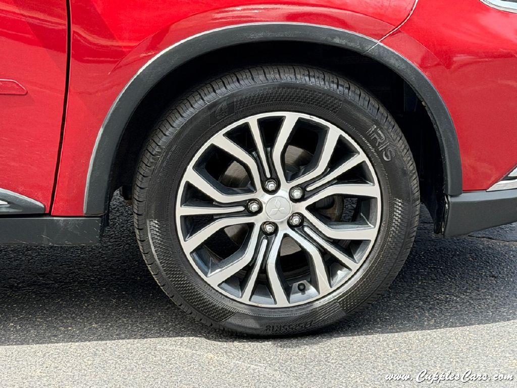 2017 Mitsubishi Outlander Image 51