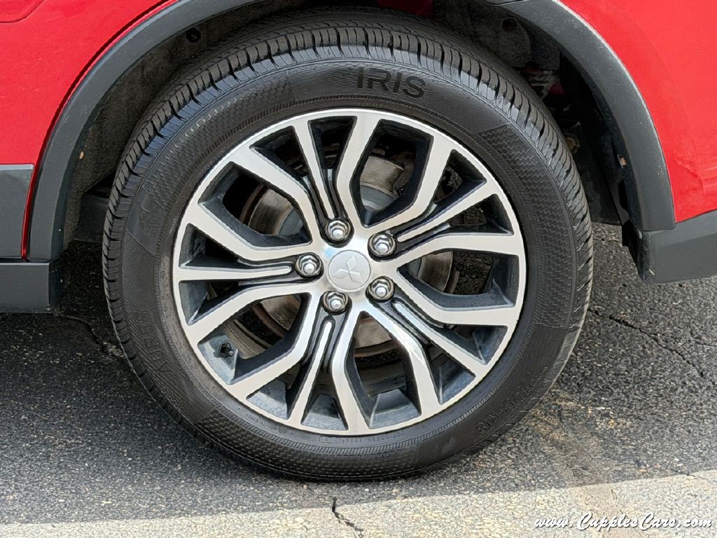2017 Mitsubishi Outlander Image 53