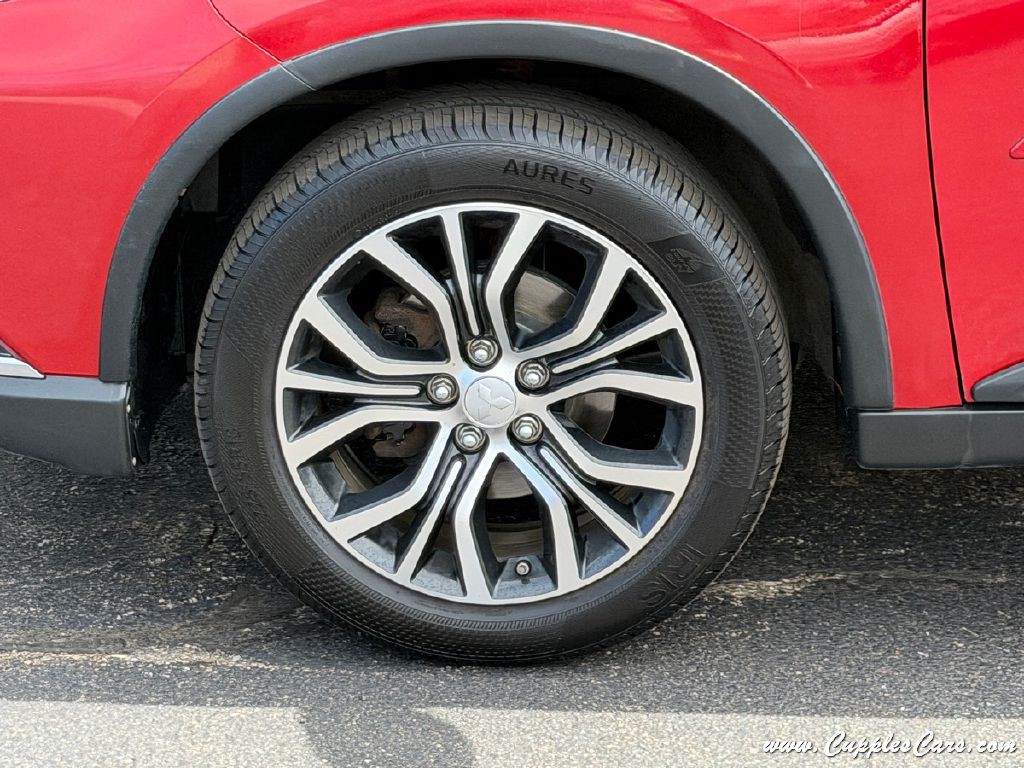 2017 Mitsubishi Outlander Image 54