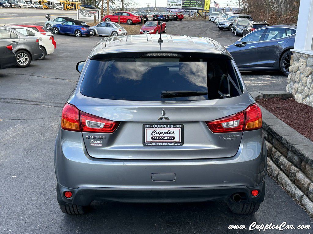 2018 Mitsubishi Outlander Image 10