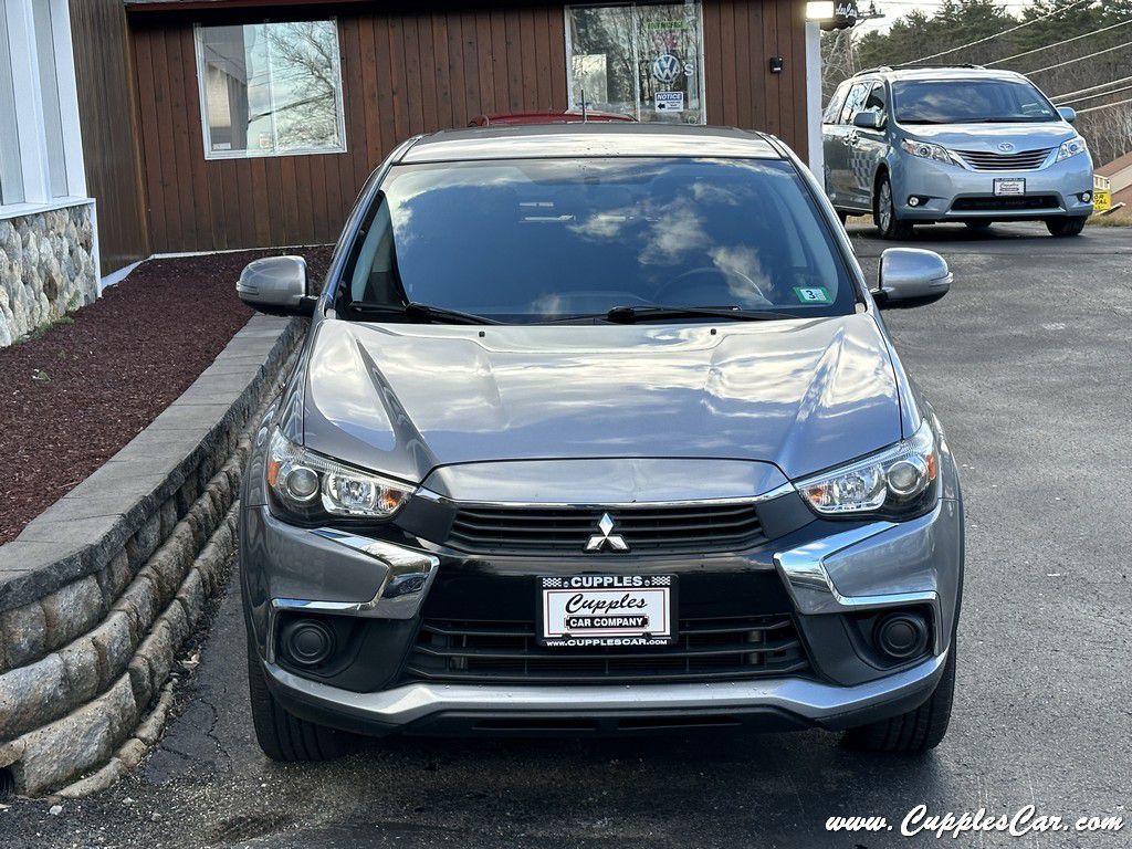 2018 Mitsubishi Outlander Image 12