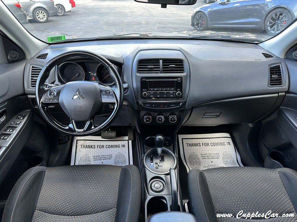 2018 Mitsubishi Outlander Image 15