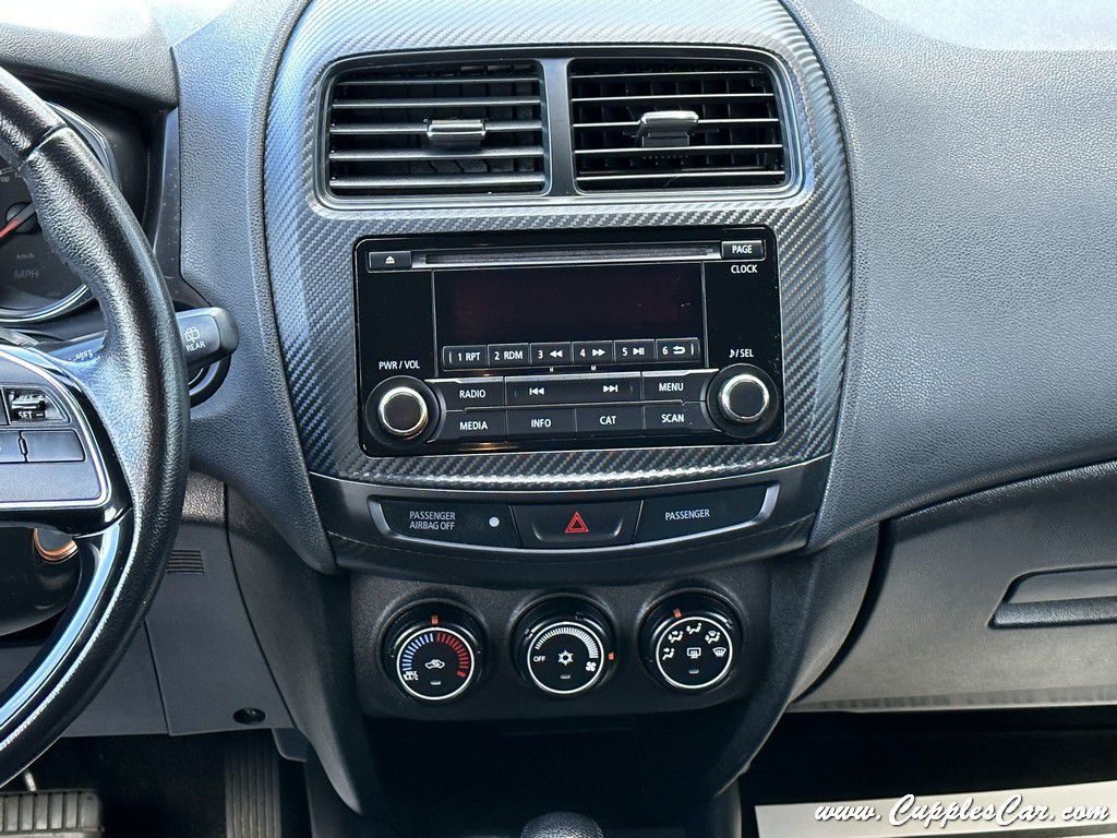 2018 Mitsubishi Outlander Image 17