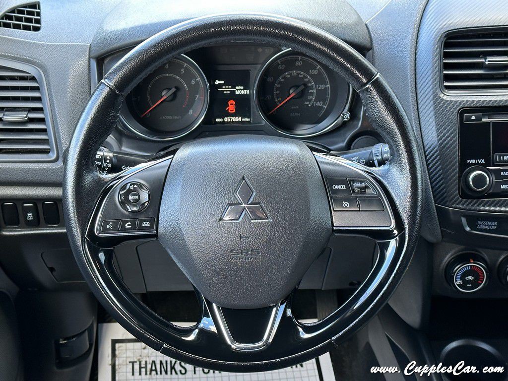 2018 Mitsubishi Outlander Image 19