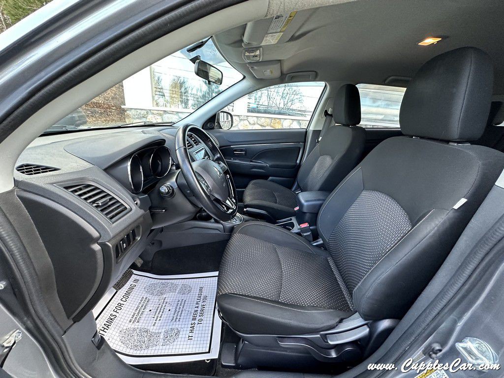2018 Mitsubishi Outlander Image 23