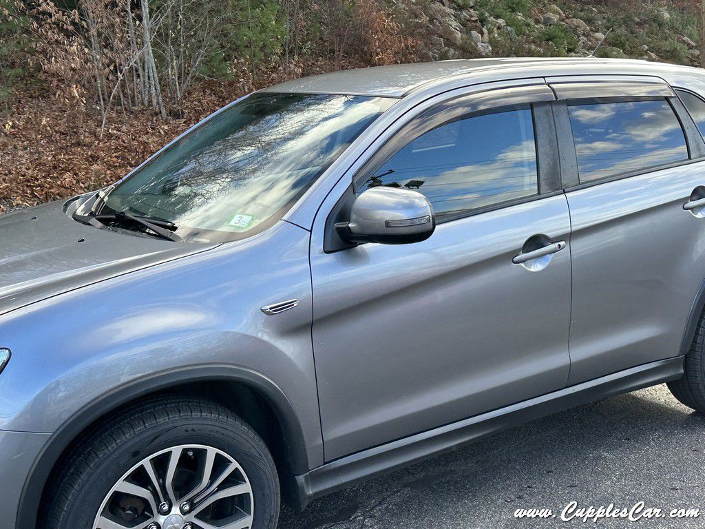 2018 Mitsubishi Outlander Image 26