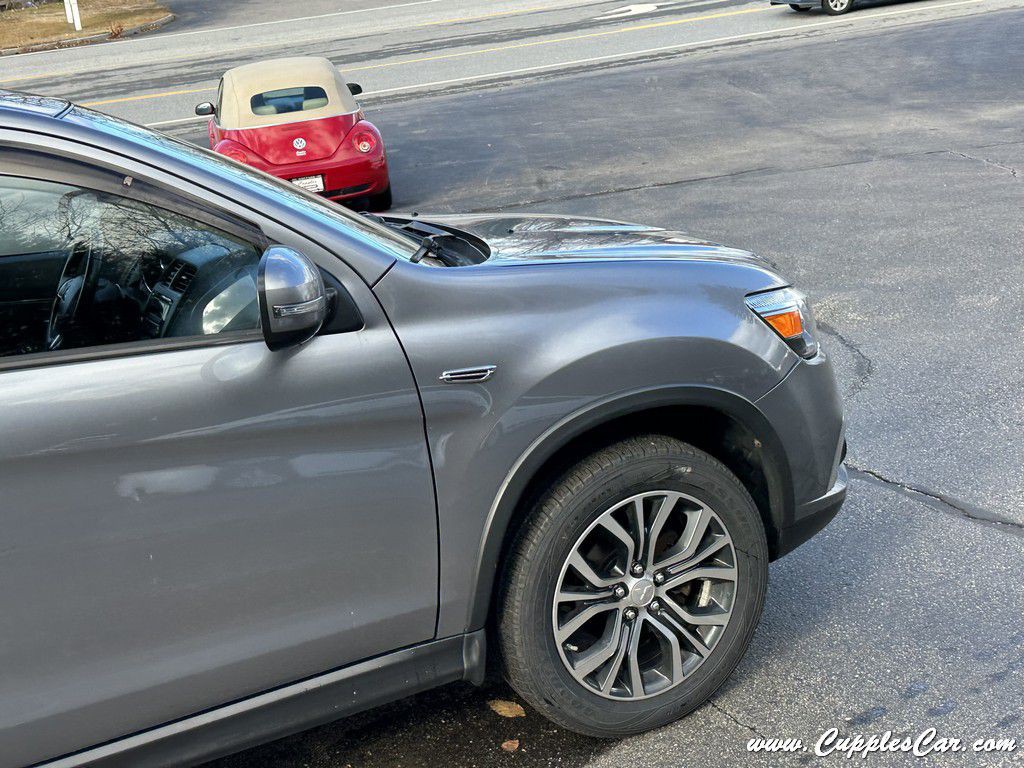 2018 Mitsubishi Outlander Image 33