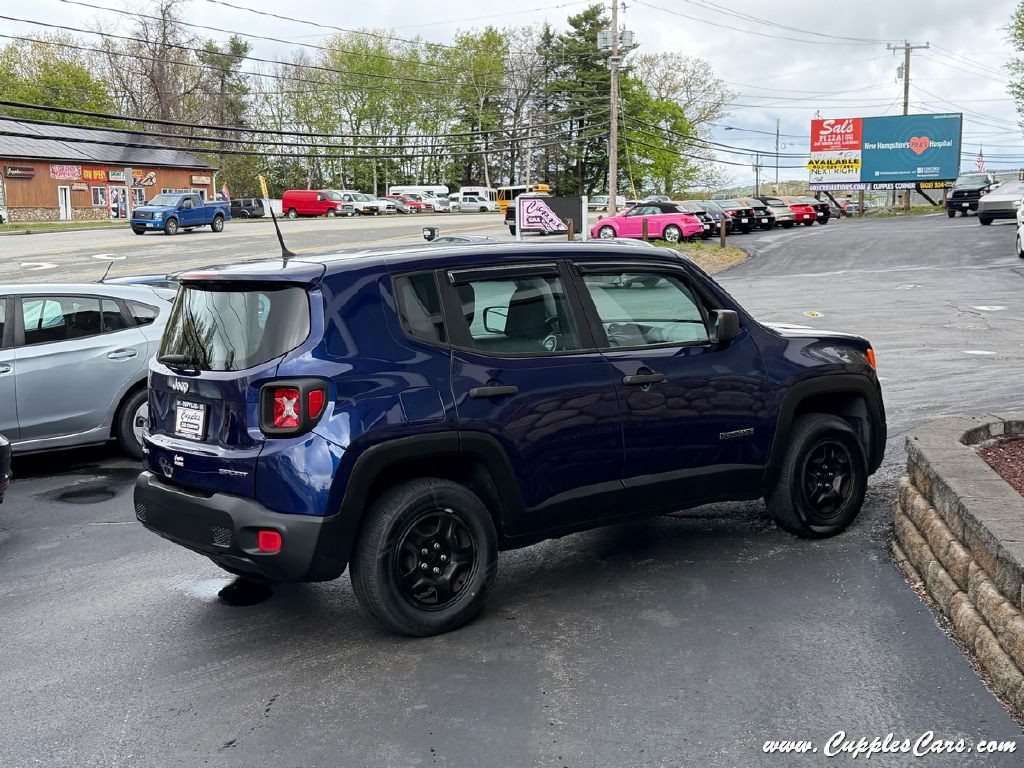 2016 Jeep Renegade Image 9