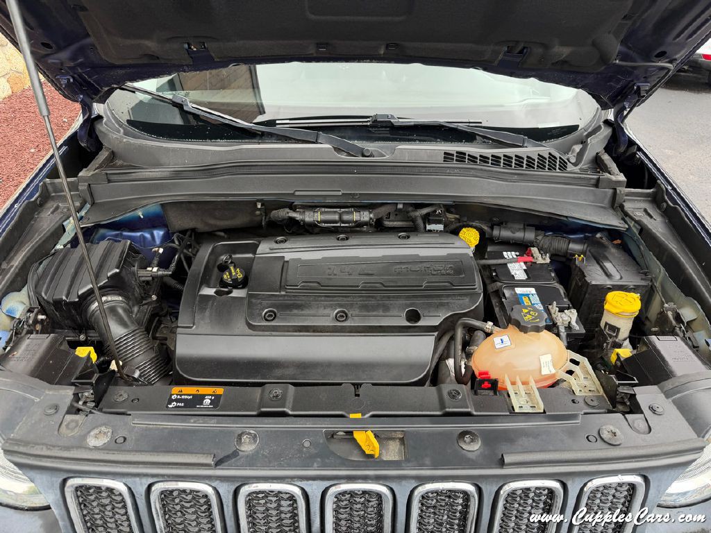 2016 Jeep Renegade Image 13