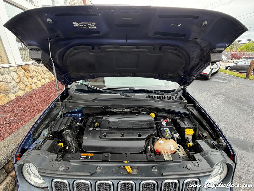 2016 Jeep Renegade Image 14