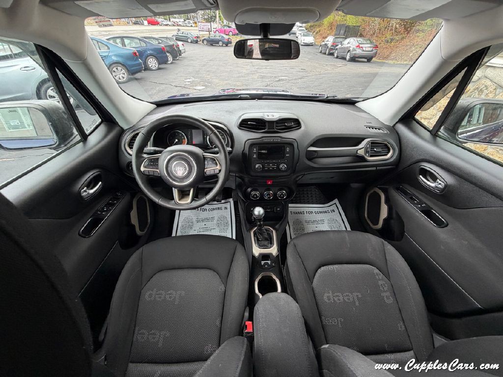 2016 Jeep Renegade Image 20