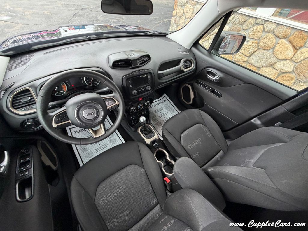 2016 Jeep Renegade Image 21