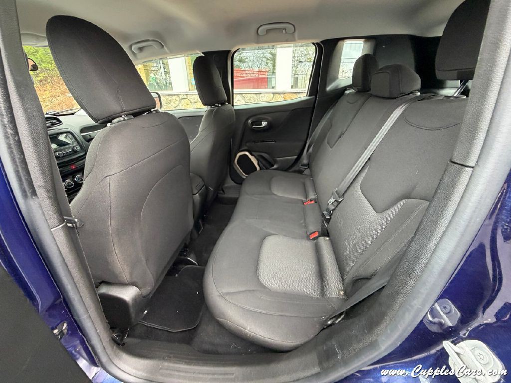 2016 Jeep Renegade Image 22