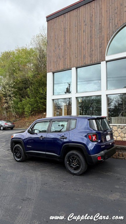 2016 Jeep Renegade Image 26