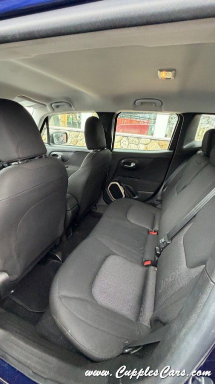 2016 Jeep Renegade Image 28