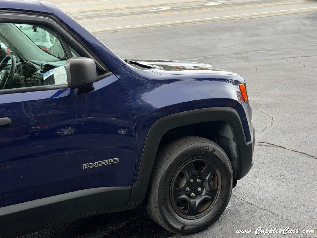 2016 Jeep Renegade Image 39