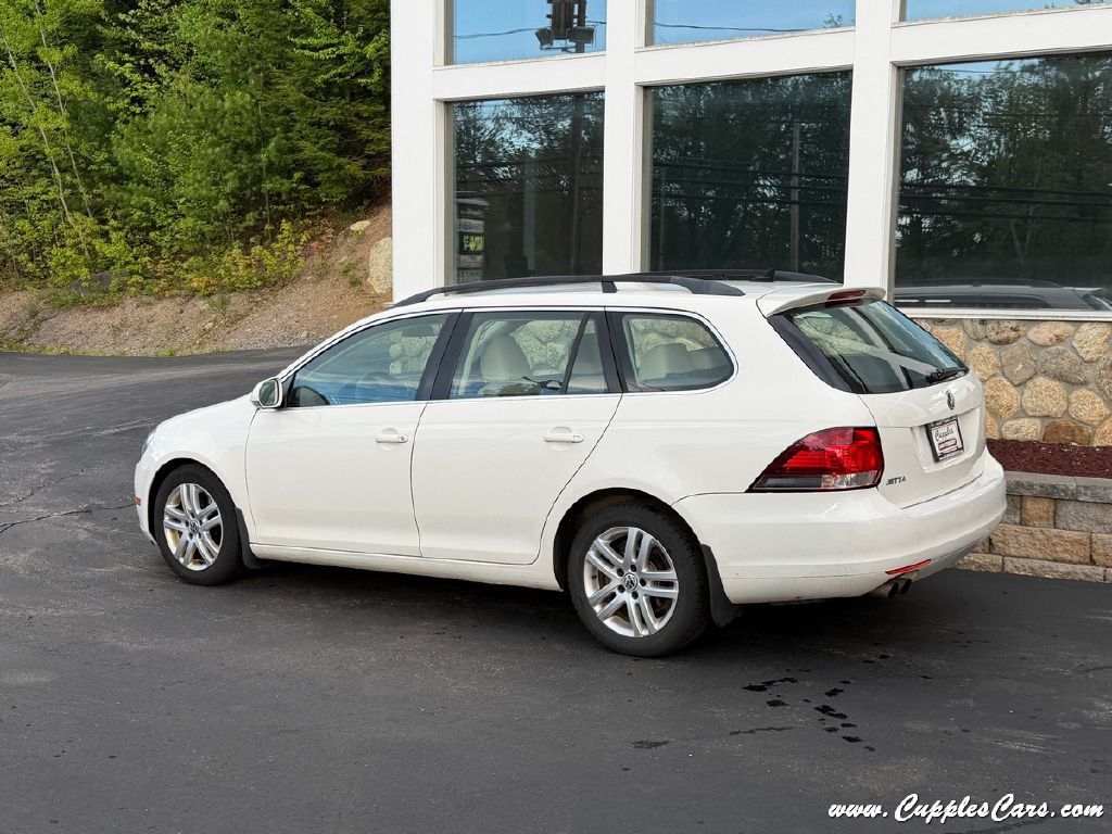 2011 Volkswagen Jetta Image 16