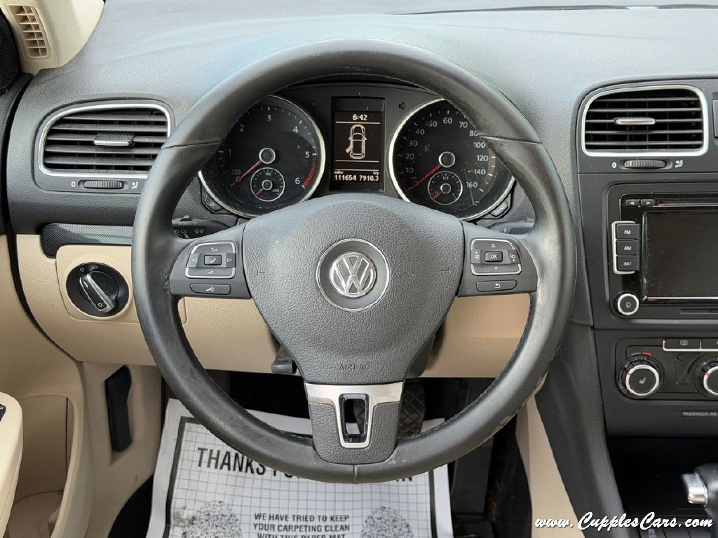 2011 Volkswagen Jetta Image 24