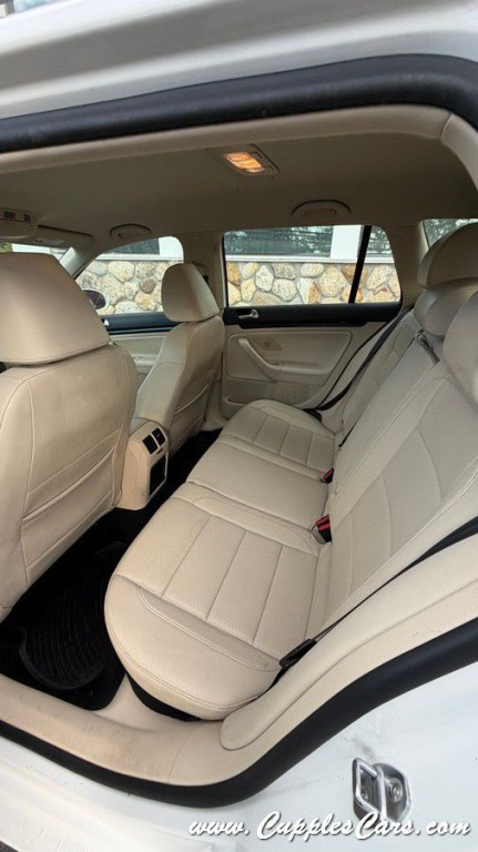 2011 Volkswagen Jetta Image 34