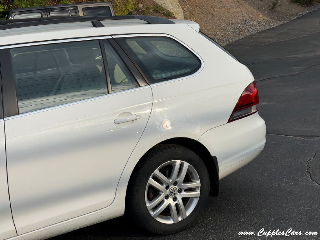 2011 Volkswagen Jetta Image 39