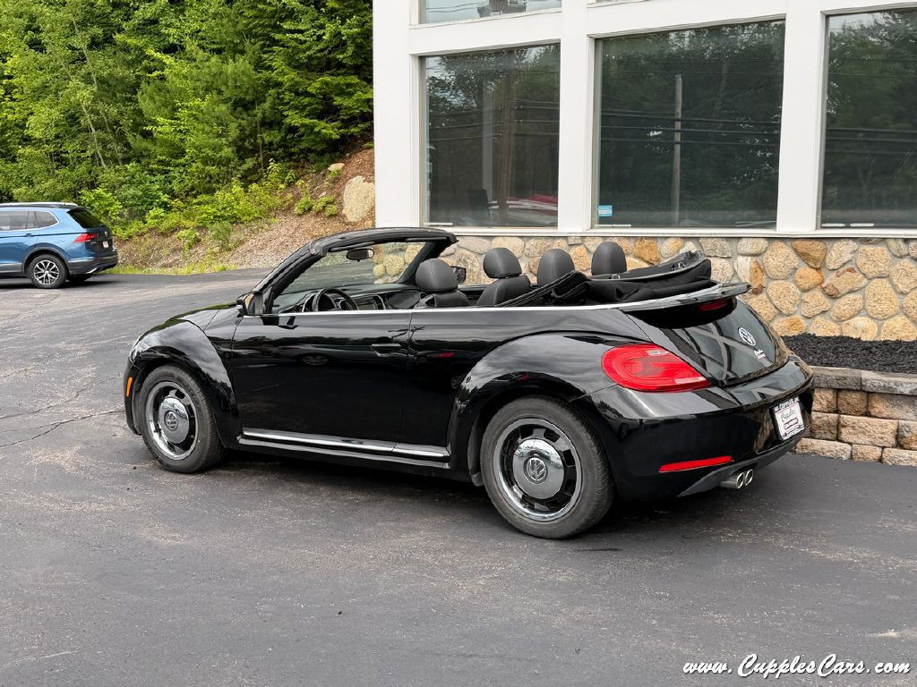 2013 Volkswagen Beetle Image 3
