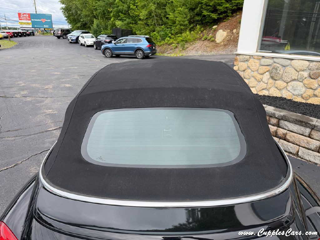 2013 Volkswagen Beetle Image 19