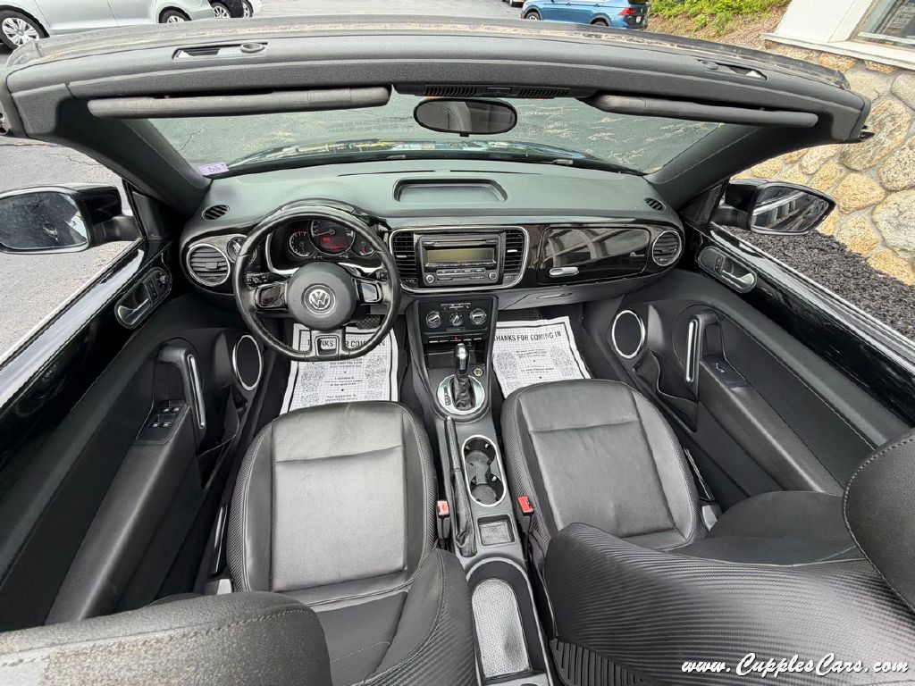2013 Volkswagen Beetle Image 26