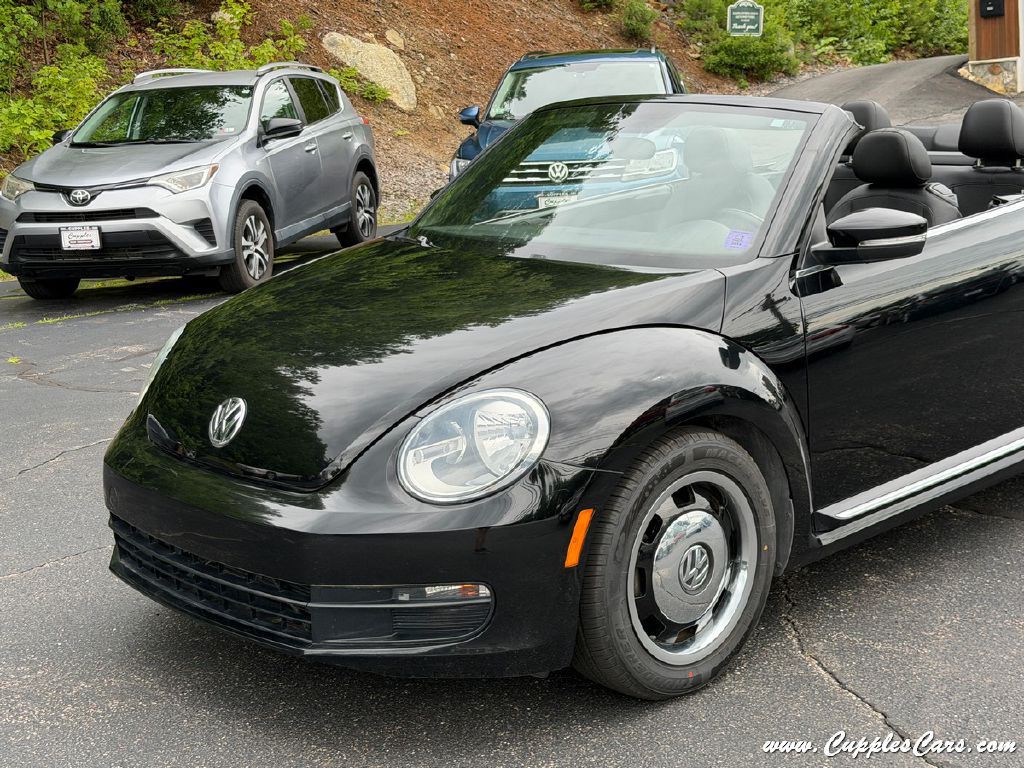 2013 Volkswagen Beetle Image 37