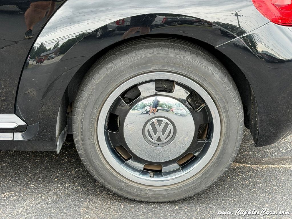 2013 Volkswagen Beetle Image 46