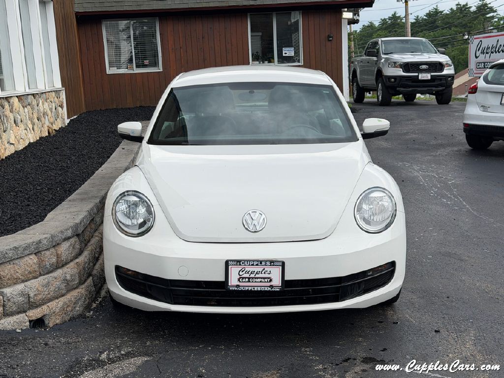 2013 Volkswagen Beetle Image 12