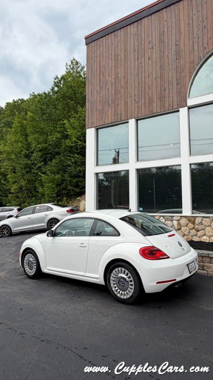 2013 Volkswagen Beetle Image 26