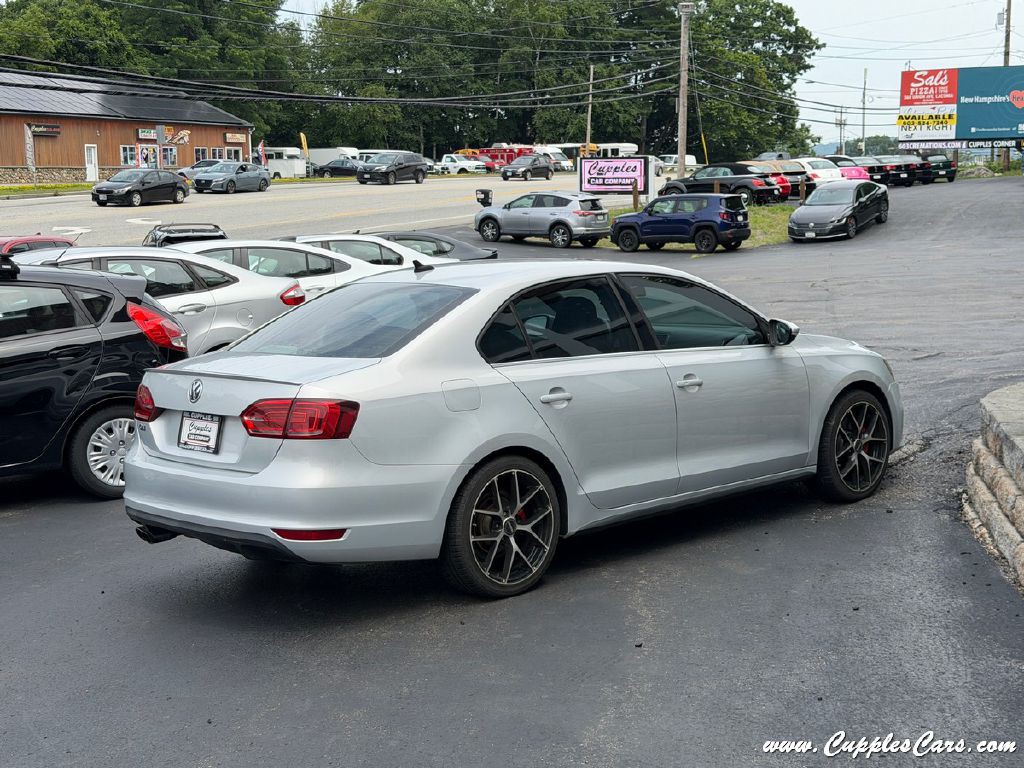 2013 Volkswagen Jetta Image 9