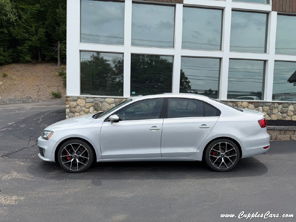 2013 Volkswagen Jetta Image 12