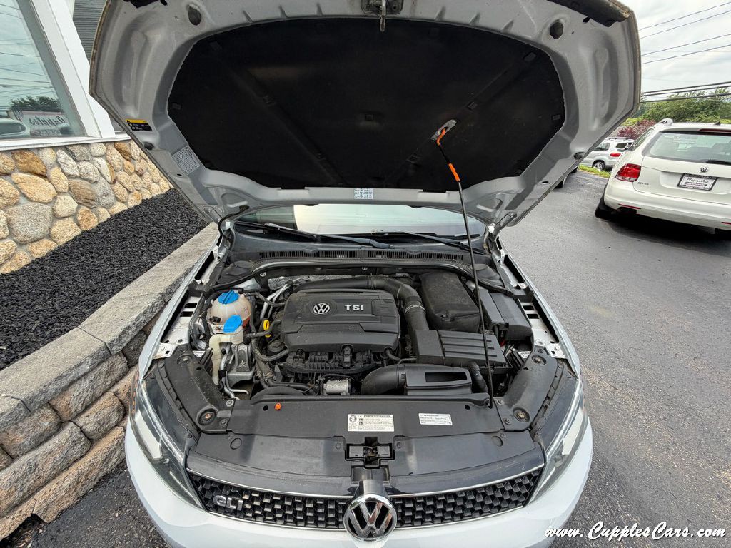 2013 Volkswagen Jetta Image 15