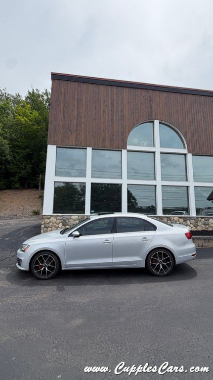 2013 Volkswagen Jetta Image 28