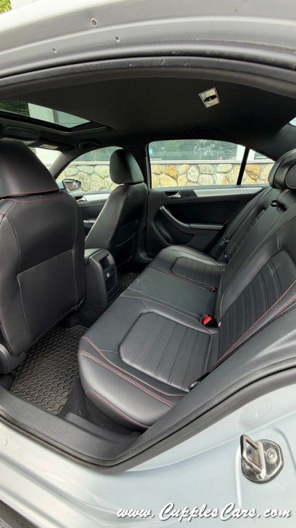 2013 Volkswagen Jetta Image 31