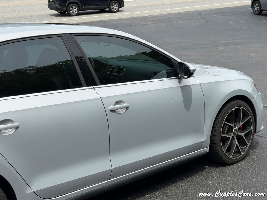 2013 Volkswagen Jetta Image 40