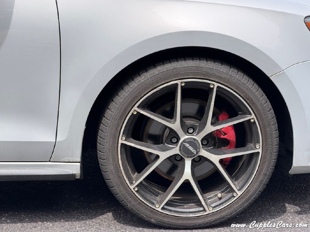 2013 Volkswagen Jetta Image 42