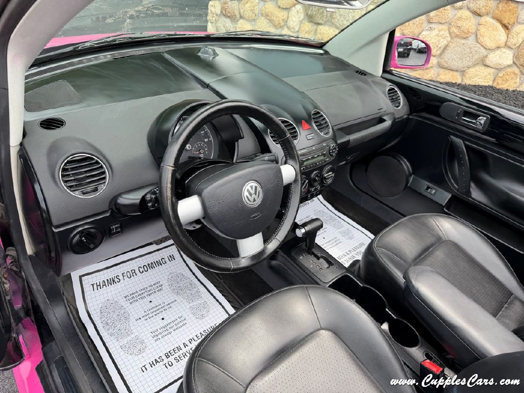 2009 Volkswagen Beetle Image 5