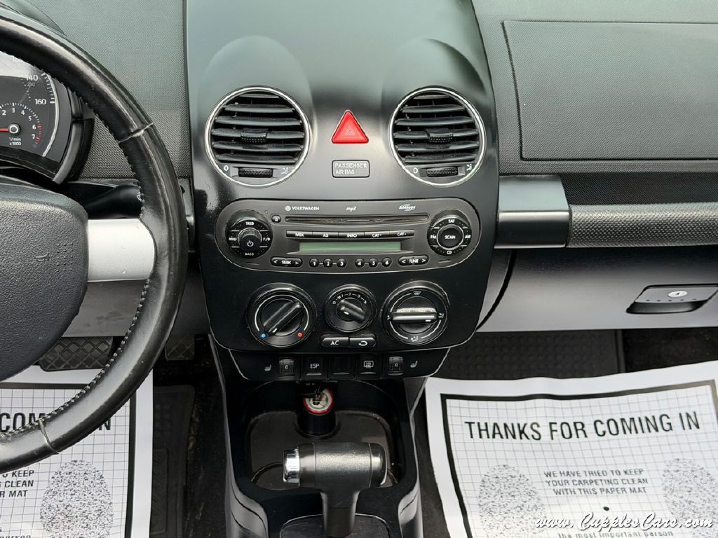 2009 Volkswagen Beetle Image 19