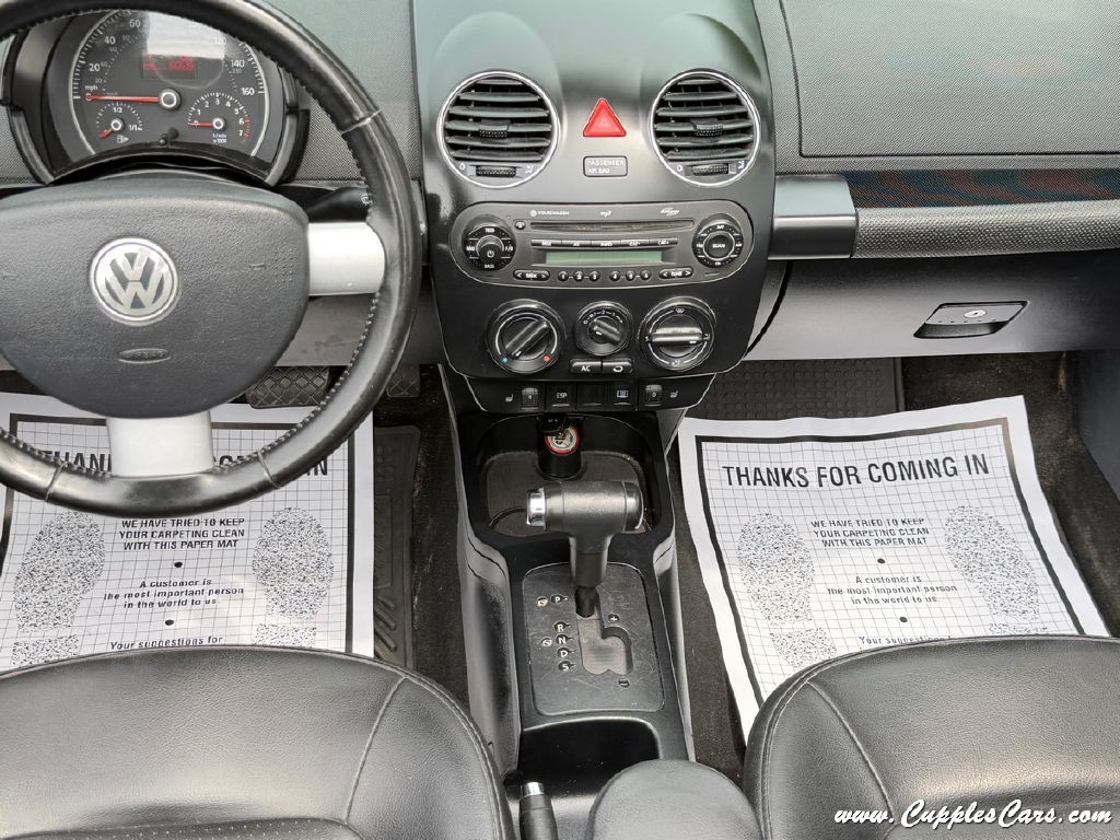 2009 Volkswagen Beetle Image 20