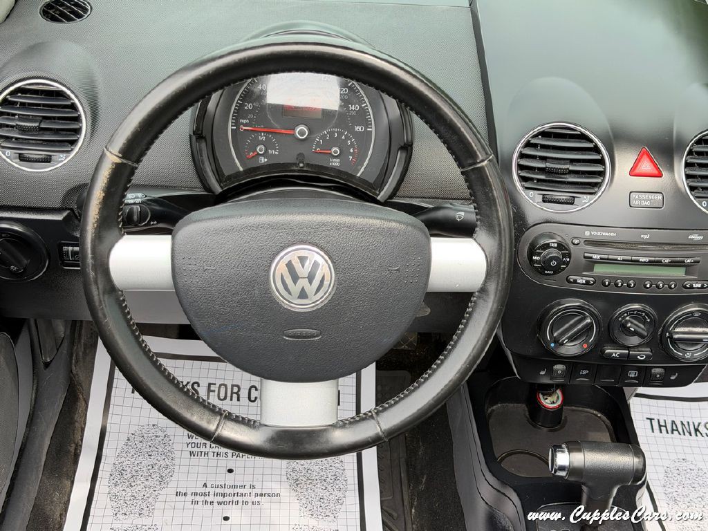 2009 Volkswagen Beetle Image 21